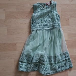 Girls size 4 dress
